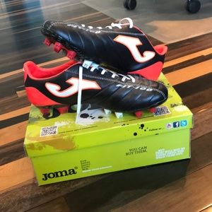 NWOT Size 8 Joma Fit-100 Soccer Cleats